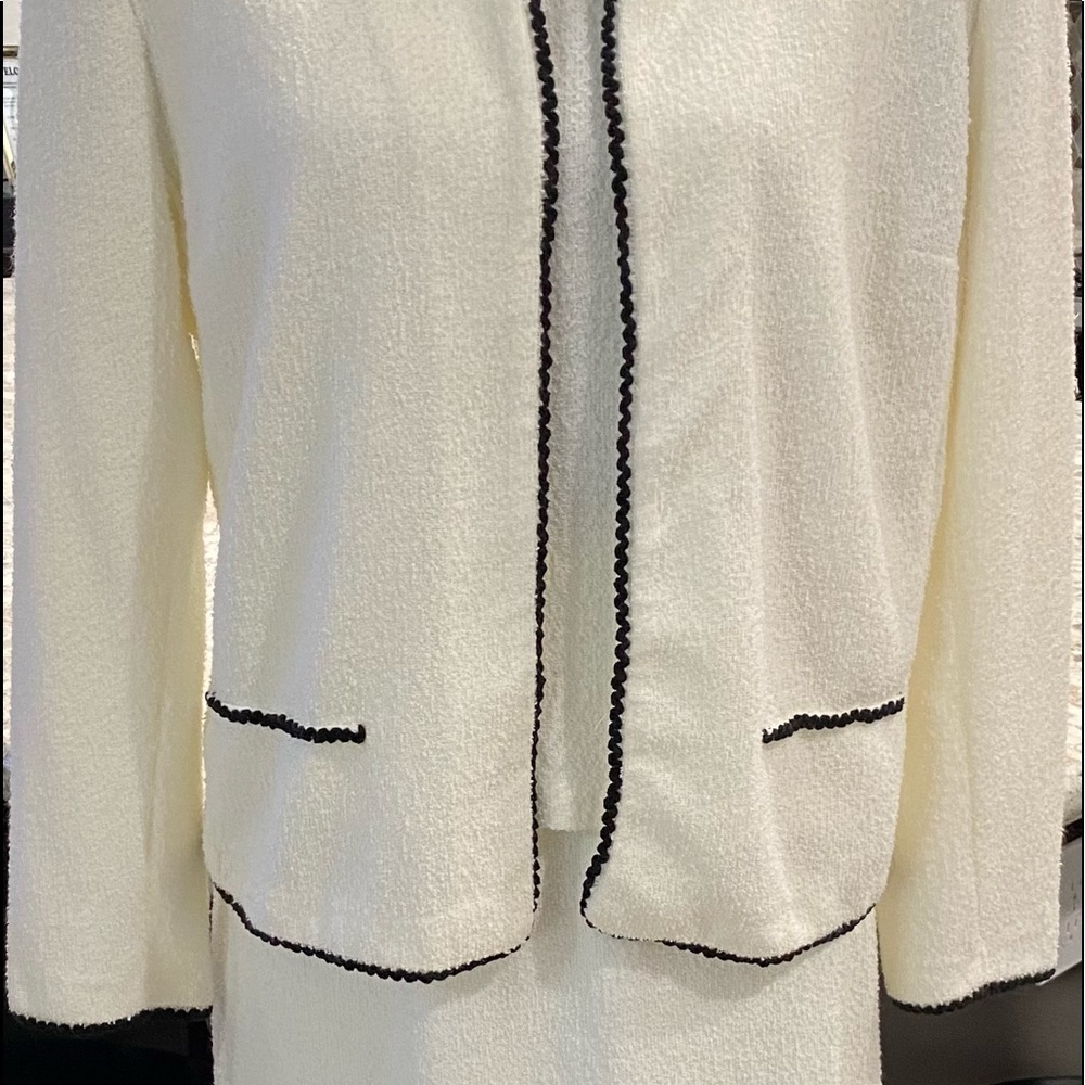 🛍 3pc Black and White Suit